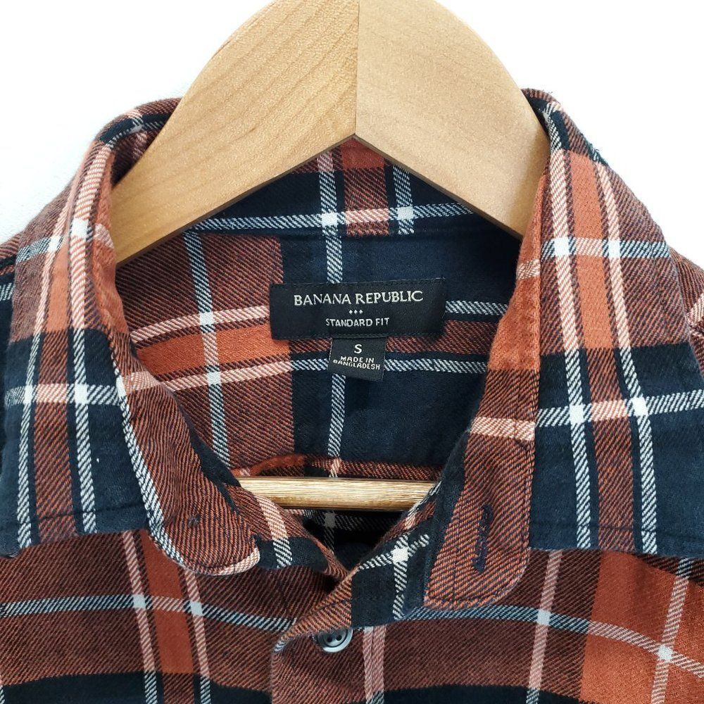 Banana Republic Plaid  Flannel Button Down Shirt - Picture 8 of 8